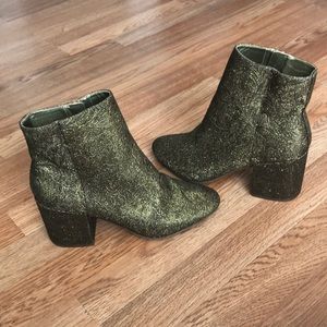 Never worn Carlos Santana boots!